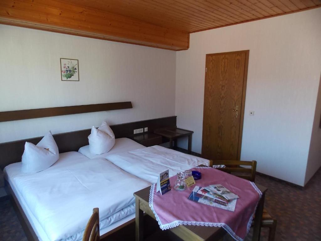 Gasthof Rhoenperle Kothen  Chambre photo