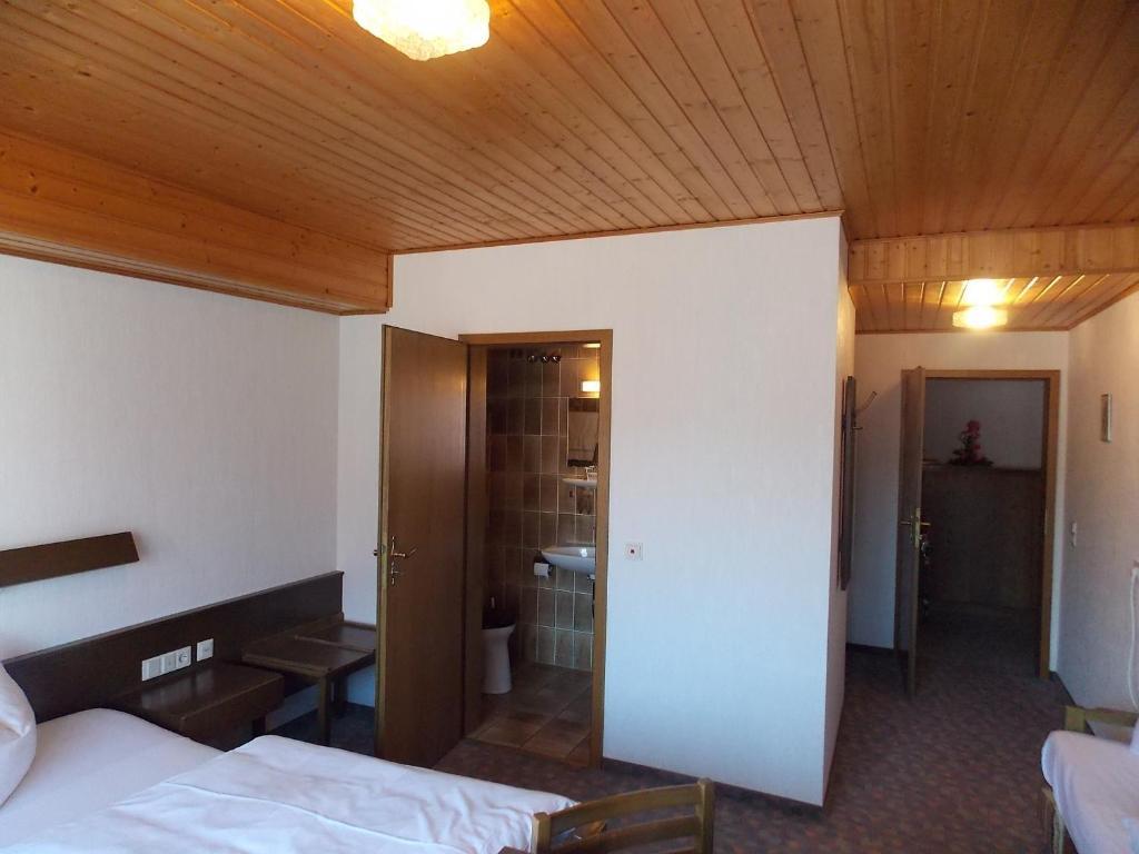 Gasthof Rhoenperle Kothen  Chambre photo